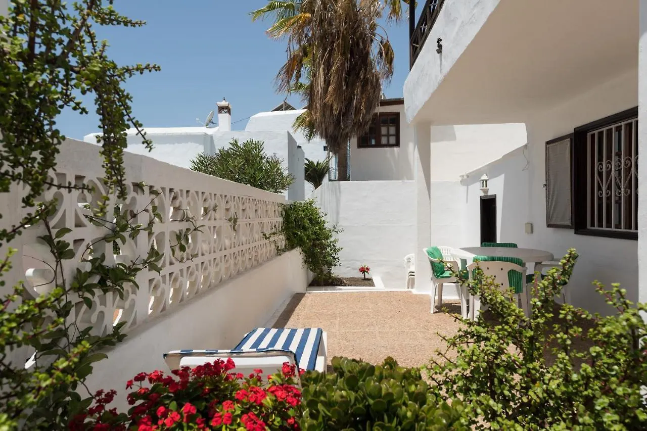 Villa 2Br Beach House - Solarium & Shower Terrace - 13 Puerto del Carmen