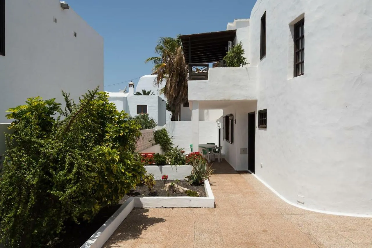 Villa 2Br Beach House - Solarium & Shower Terrace - 13 Puerto del Carmen