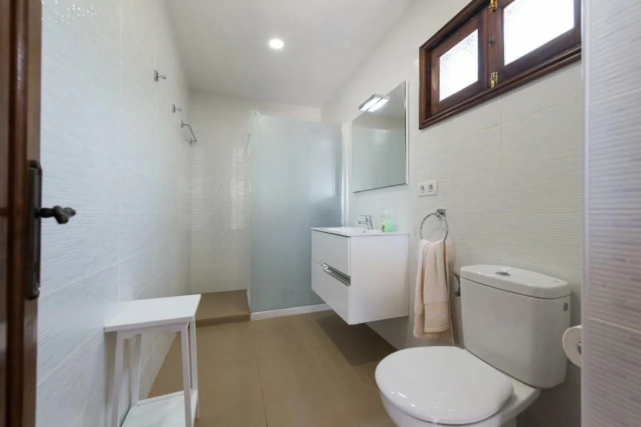 Villa 2Br Beach House - Solarium & Shower Terrace - 13 Puerto del Carmen  Spain